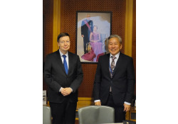 ЭЛЧИН САЙД Л.БОЛД БЕЛЬГИЙН ХААНТ УЛСЫН   ГАДААД ХЭРЭГ, ГАДААД ХУДАЛДАА, ХӨГЖЛИЙН ХАМТЫН АЖИЛЛАГААНЫ ЯАМНЫ АЗИ, НОМХОН ДАЛАЙН ГАЗРЫН ЗАХИРАЛ УИЛЛИАМ АССЕЛЬБОРНТОЙ УУЛЗАВ