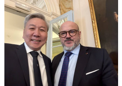 Элчин сайд Л.Болд Эгмонтын ордонд Саблоны Дипломат Харилцааны Хүрээлэнгээс зохион байгуулсан арга хэмжээнд оролцов.