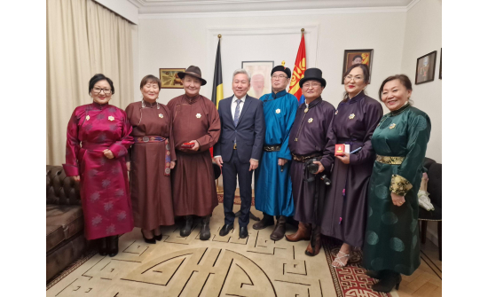 Төрийн одон, медалиар шагнав
