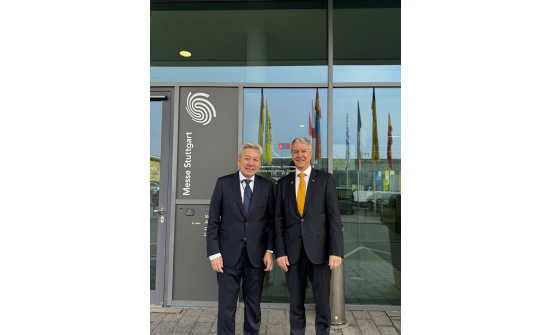 Элчин сайд Л.Болд Өргөмжит консул Роланд Блейнрот-той уулзав.