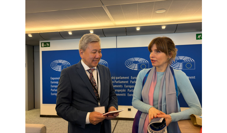 Элчин сайд Л.Болд Европын парламентын гишүүн, Гадаад бодлогын байнгын хорооны дэд дарга Хана Муротой уулзав